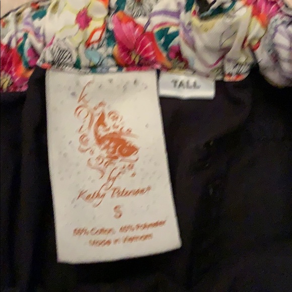 Black Cargos - Picture 2 of 3